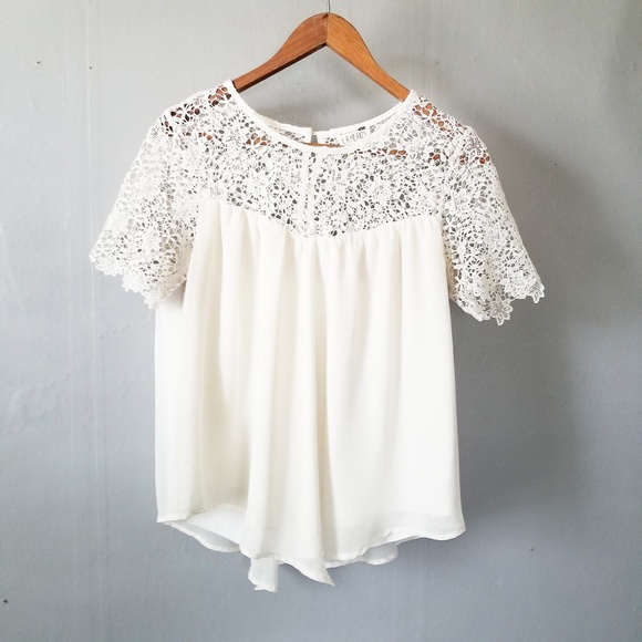 LA Hearts Tops - Cream Colored Top with Lace and Button Detail